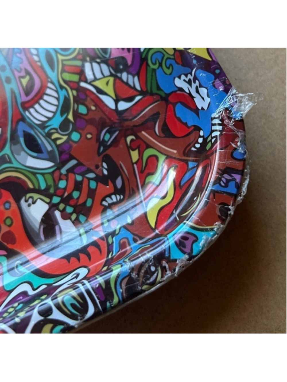 Psychedelic Rolling Tray with Soft Magnetic Lid - Picture 9 of 9